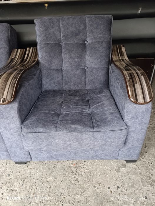 Divan kreslo sotiladi