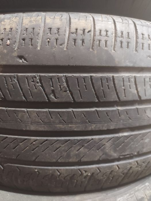 Продам комплект шины на R18