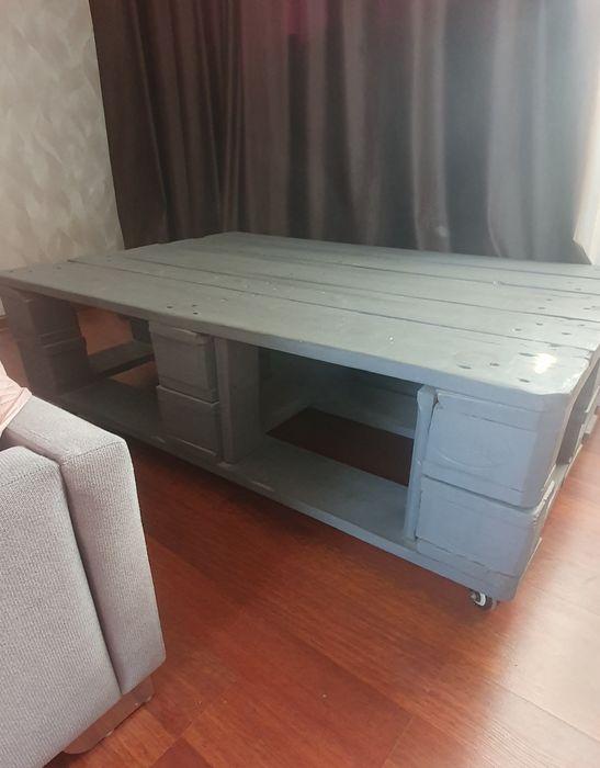 Столик  из паллет  120×80