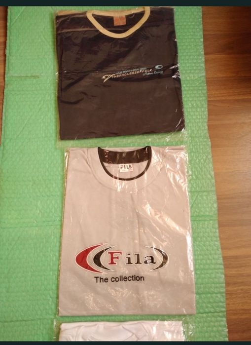 Tricouri, marimi diferite, culori diferite, modele diferite, noi nouțe
