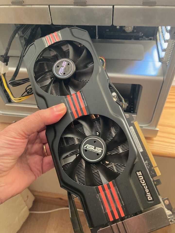 Видеокарта за Apple Mac Pro 5.1 /4.1/3 GTX 680 2GB Mac EFI boot screen ...