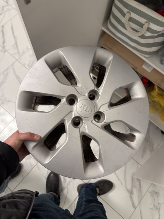 Продам колпак киа рио