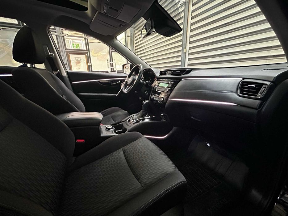 Lumini ambientale LED dedicate NISSAN