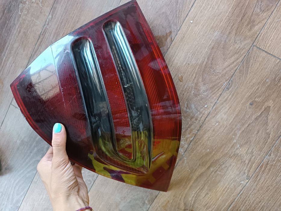 Ляв стоп за Мерцедес Ц класа седан 203