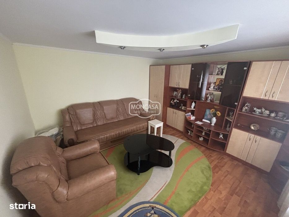 Casa si teren in Stauceni la strada principala