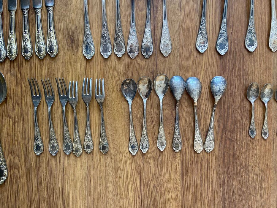 Посребрени прибори Epzing, V.P.C.P, A.800 - 37 части