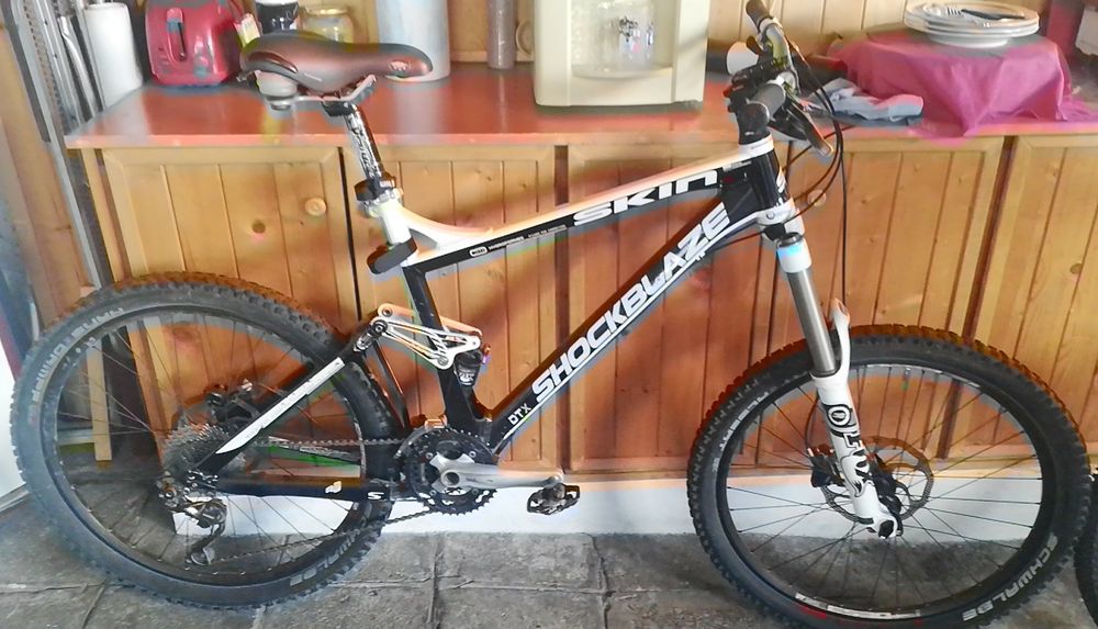 Велосипед Планински Shockblaze