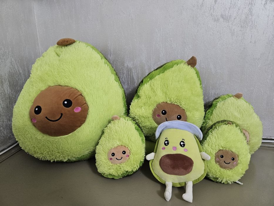 Игрушки авокадо 6 штук и плед