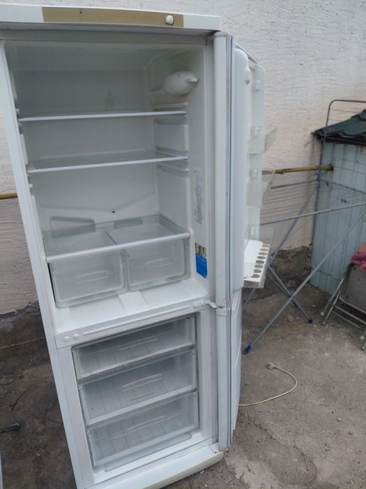 Холодильник индезит сатам