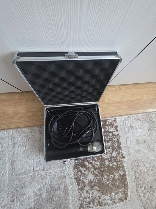 Microfon Shure cu wireless Qlxd4