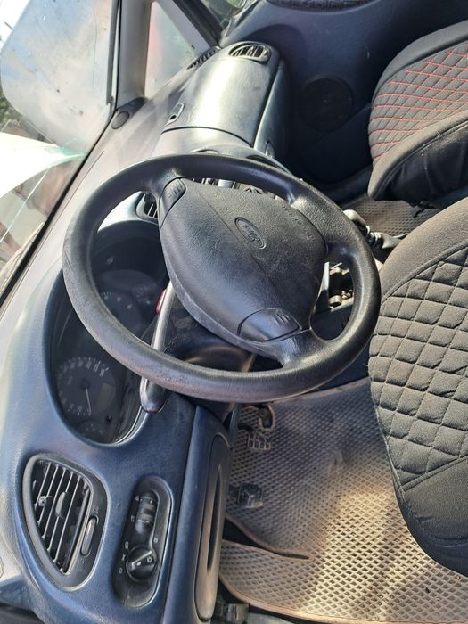 Автомобиль легковой