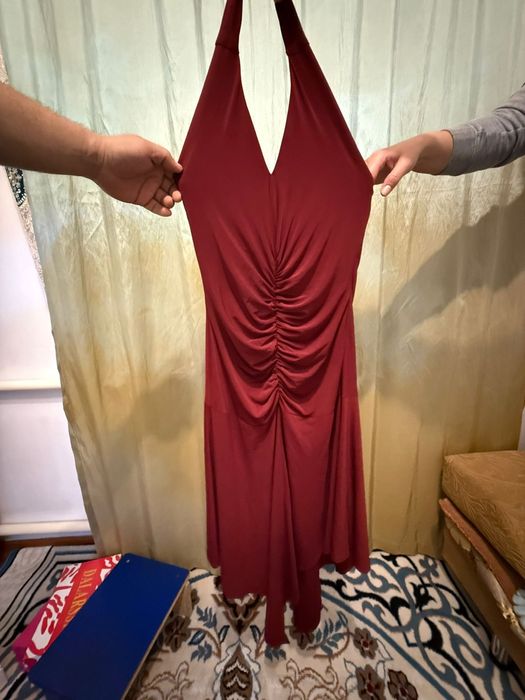 Продам вечерние платья