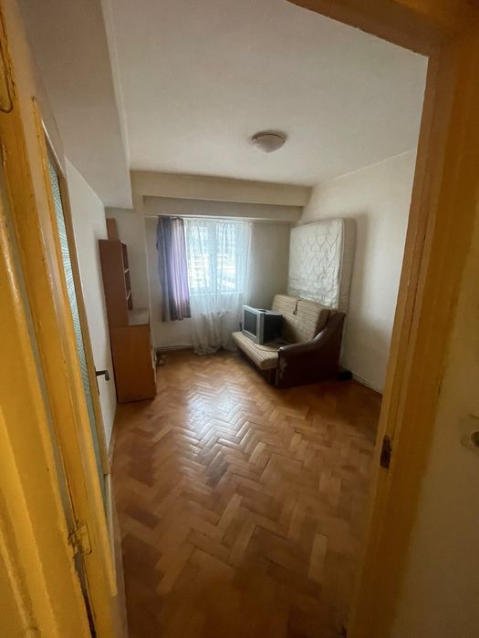 P.F. Vind ap 3 camere decomandate marasti centru