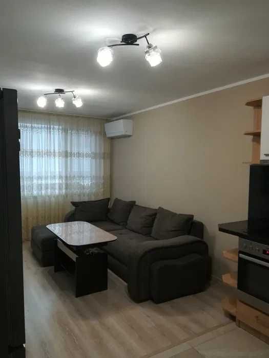 Дава се под наем Двустаен апартамент в Пловдив, Въстанически - 57 кв.м за 598.23 € - Снимка #2