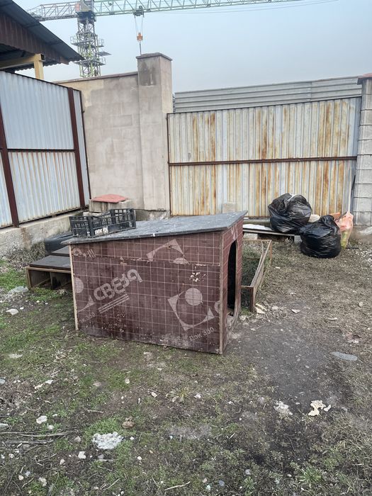 Продам домик для большой собаки