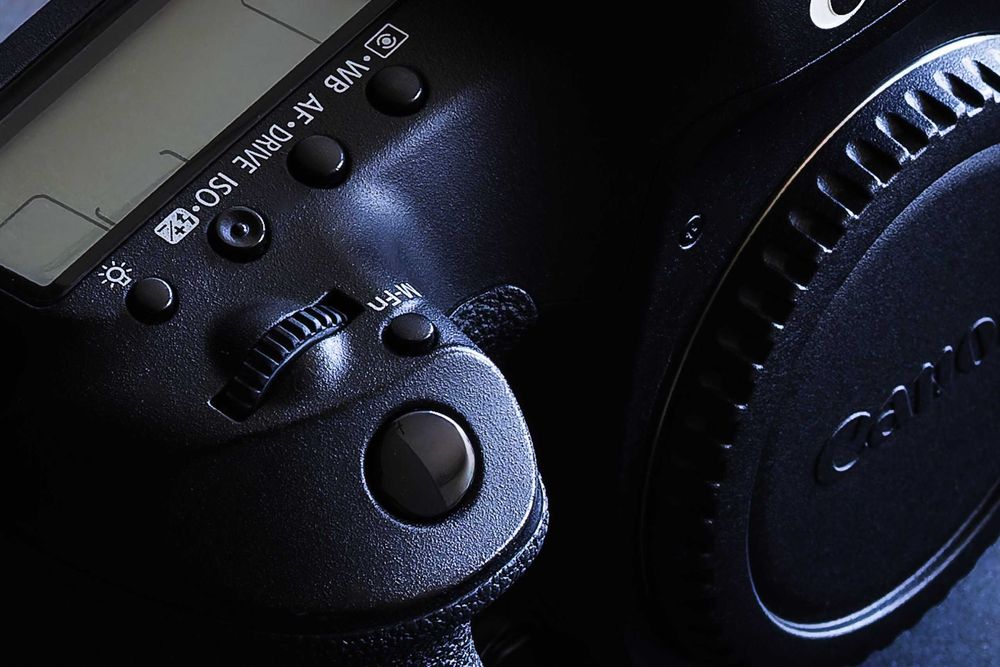 Canon 5D Mark III Body + SanDisk CF Extreme Pro 32GB + 16GB + ИК-пульт