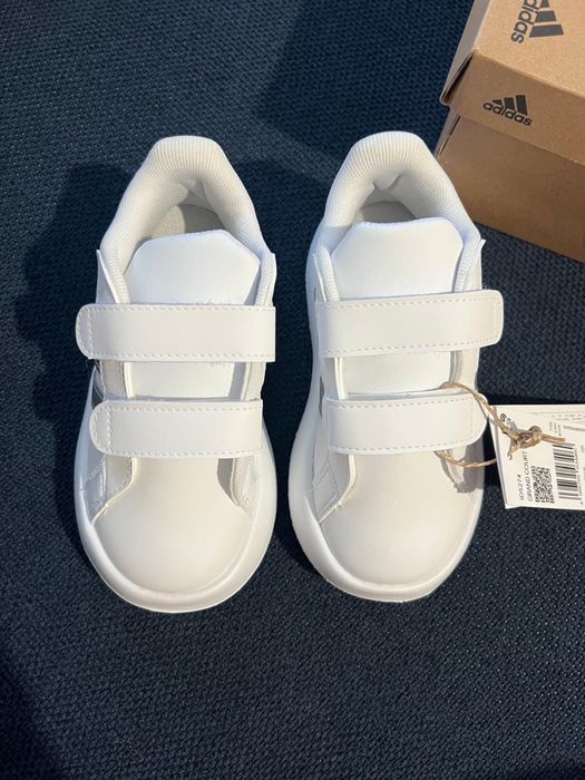 Adidasi Adidas Grand Court 2.0 - NOI!!! marime 26