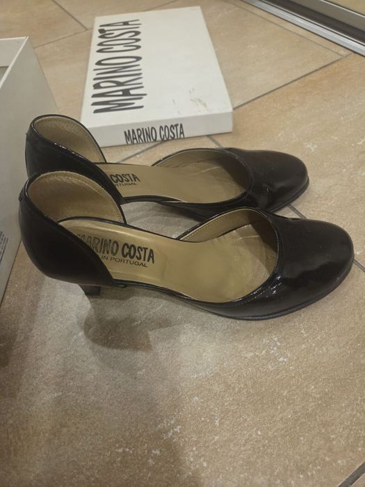 Дамски обувки с ток