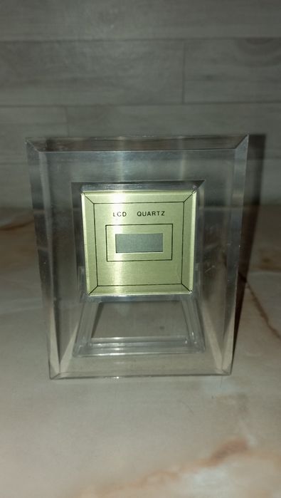 ceas Lcd  quartz