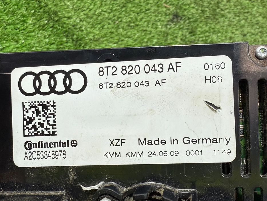 PANOU CENTRAL COMANDA CLIMA AUDI A4 SE 2.0 DIESEL 2010 COD OEM 8T2820043S 8T2820043AF 2009-2016