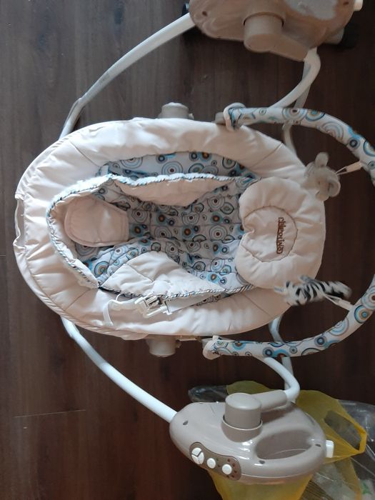 Електрическа бебешка люлка-шезлонг Chipolino *Парадайз*