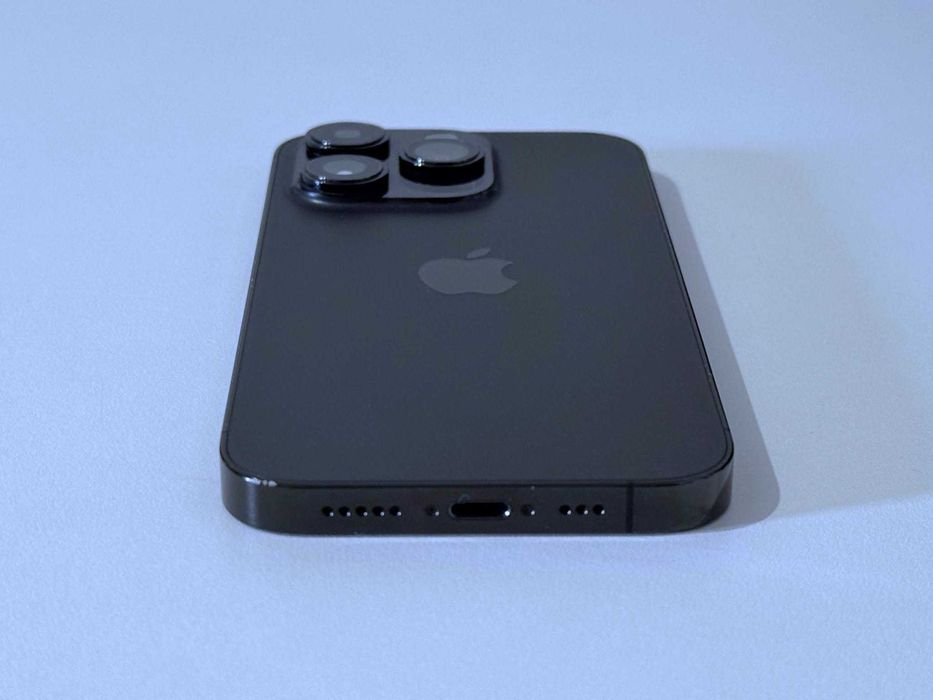 Бартер! iPhone 14 Pro Space Black (Черен) 77% Батерия.