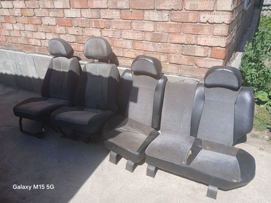 Продам комплект сиденье от ваз 2110