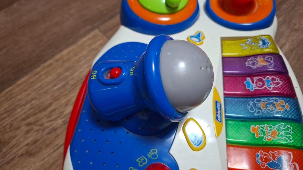 Музыкальная игрушка Chicco "Пианино"