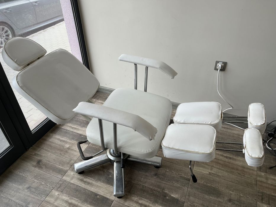 Стол за педикюр.