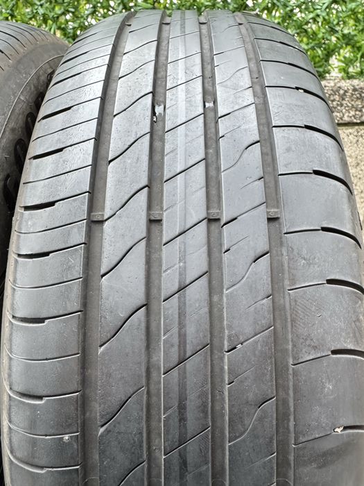 Автомобилни гуми 205 60 16 Goodyear