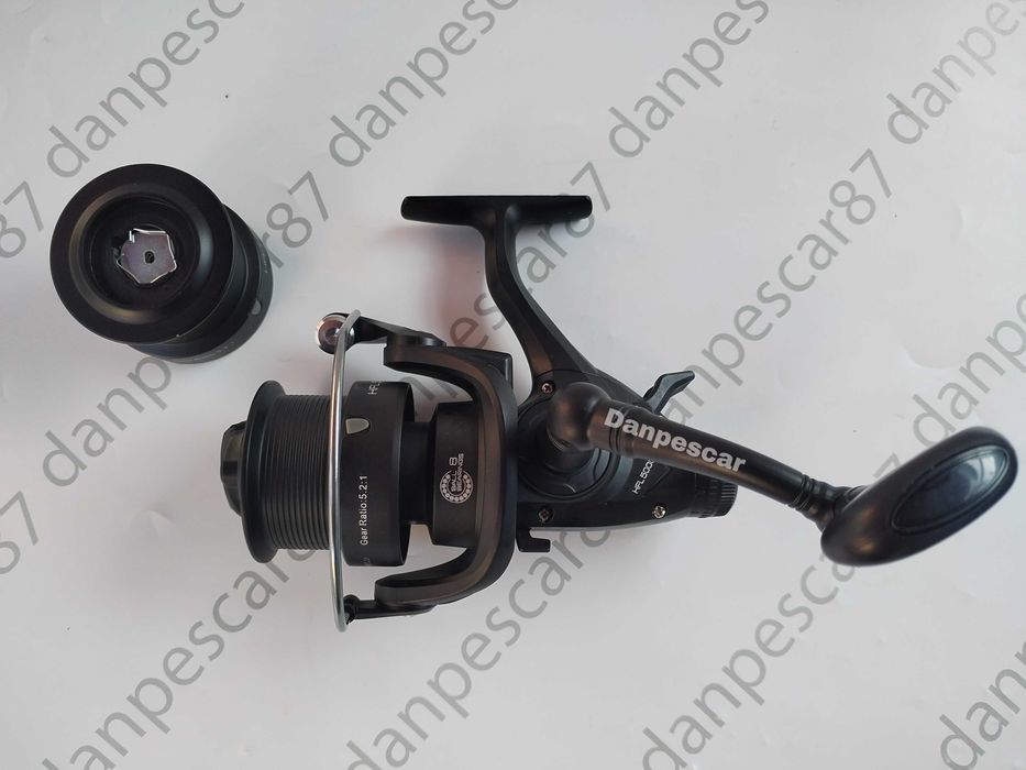 Mulineta WIND BLADE HFL5000 tambur long cast si BAITRUNNER 8rulmenti