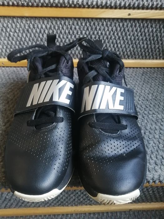 Pantofi sport baschet Nike