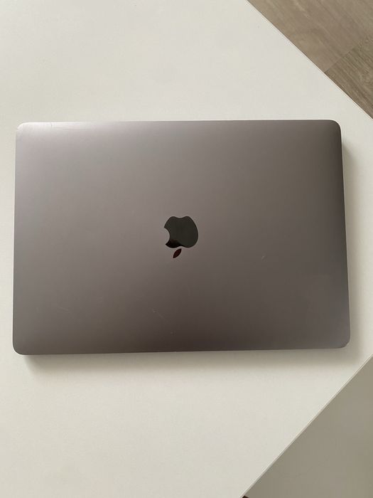 Macbook air 2018 i5, 256 SSD