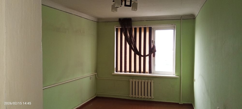 Срочно продаю. Квартира с отличной локацией. "Освежи и живи"