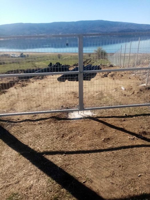 Продава парцели язовир Батак първа линия вода