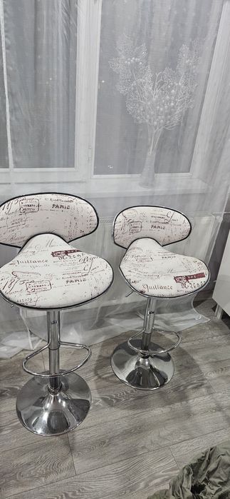 Scaune de bar Mobexpert