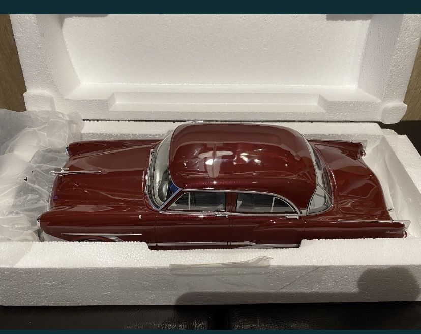 Bos Models PACKARD CAVALIER  an 1953 macheta auto scara 1:18