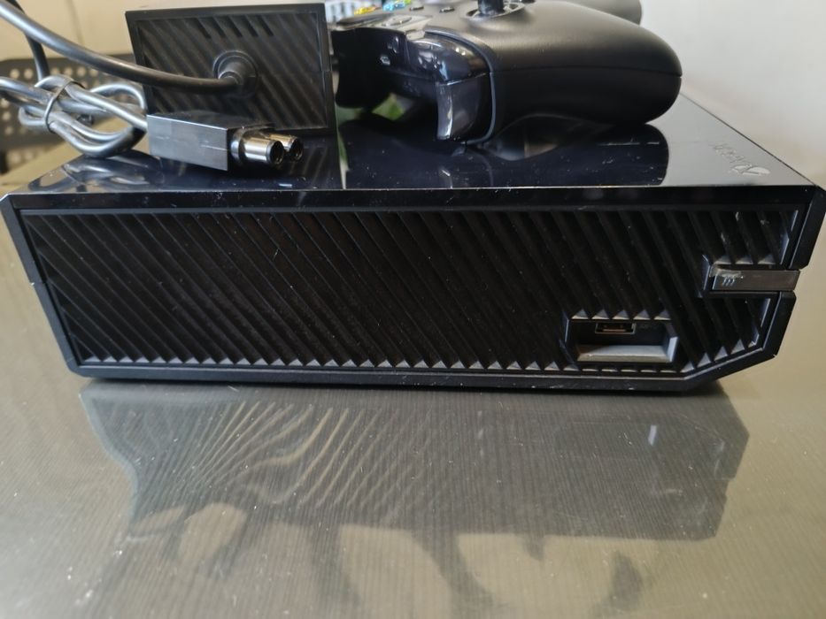Xbox One model 1540