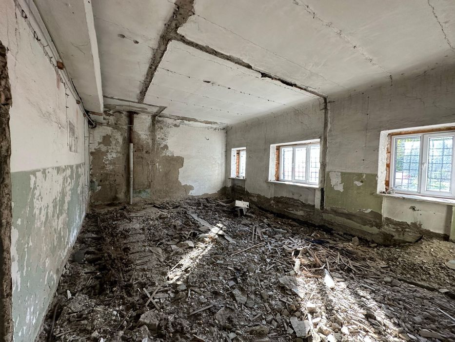 Продам срочно нежилое помещение