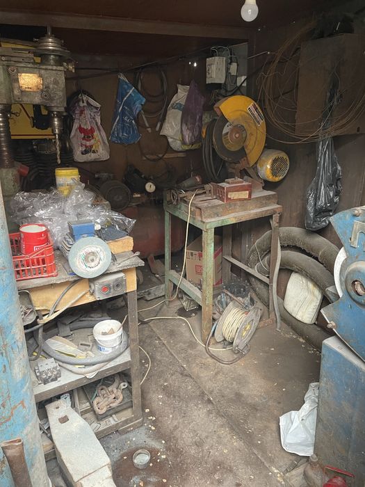 Продаю станки с контейнером