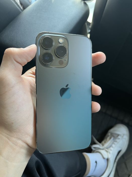 Продам Iphone 13pro