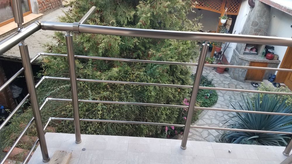Inox иноксов простор за дрехи.алуминиев парапет prostor.balkon.балкон.