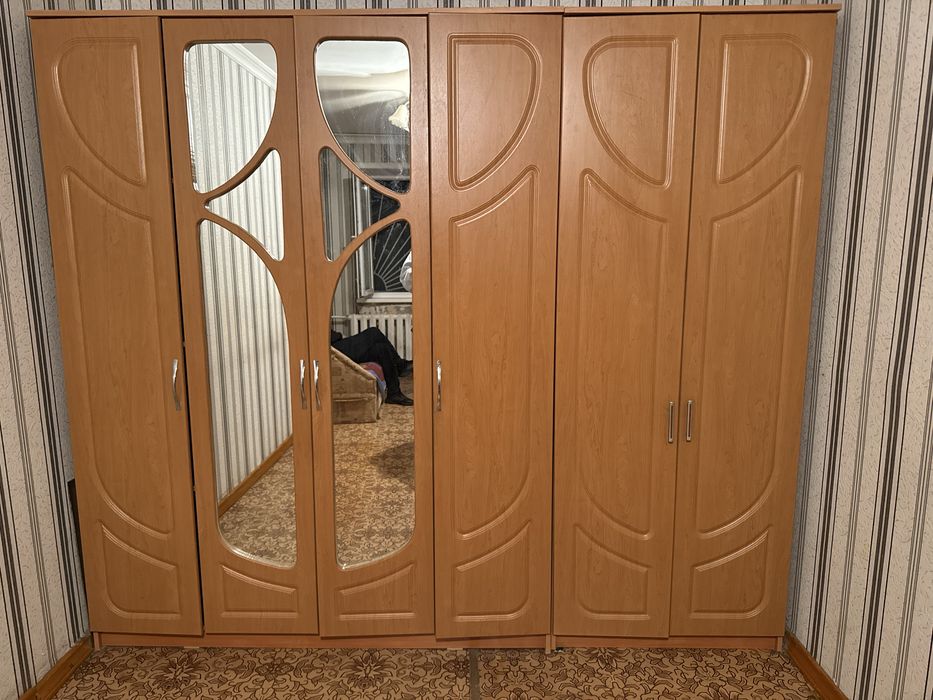 Шкаф в хорошем состоянии