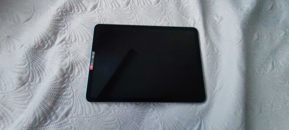 Tableta Apple iPad Air 5, nouă.