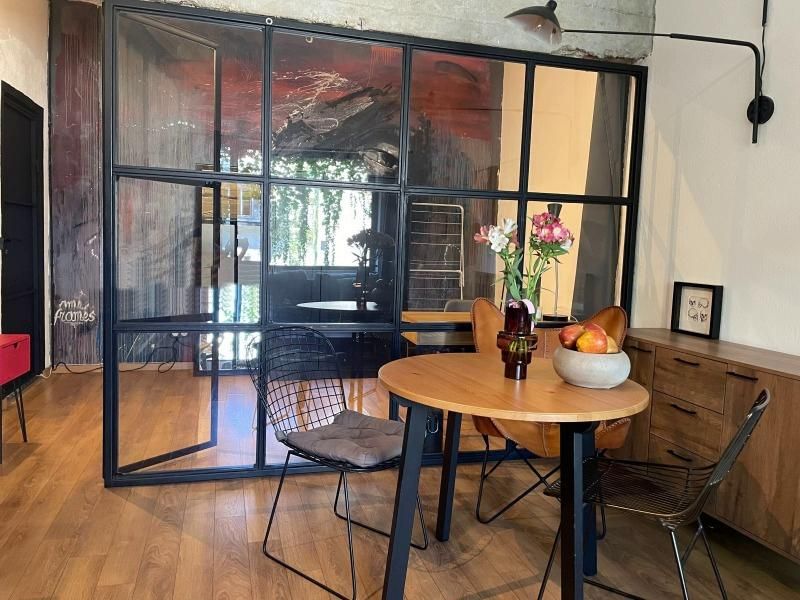 Дава се под наем Тристаен апартамент в София, Център - 60 кв.м за 800 € - Снимка #3