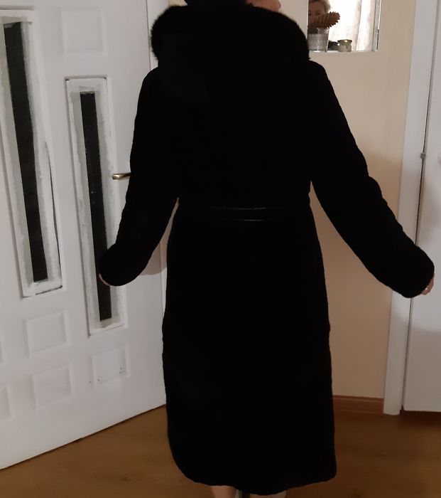 Шуба цигейковая. Натуральная.