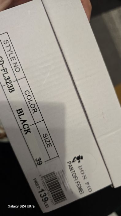 Vand pantofi cu toc dama marime 39 in conditii foarte bune