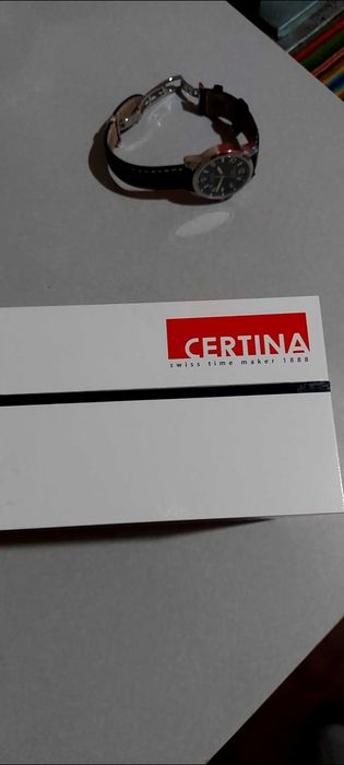 Часовник Сертина , автоматик