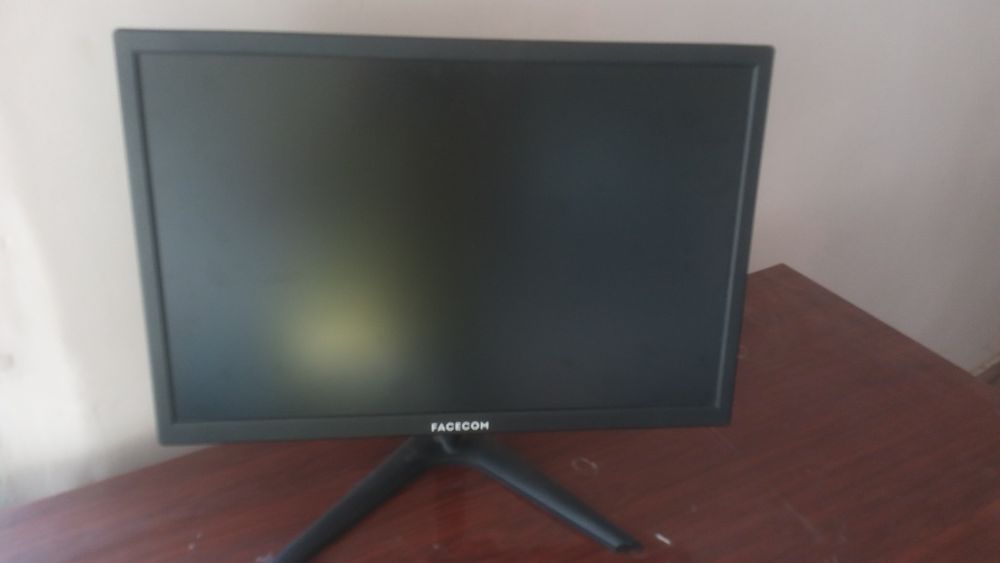 Kompyuter sotiladi  srochna xotira 256gb  video carta xotirasi 1 tb
