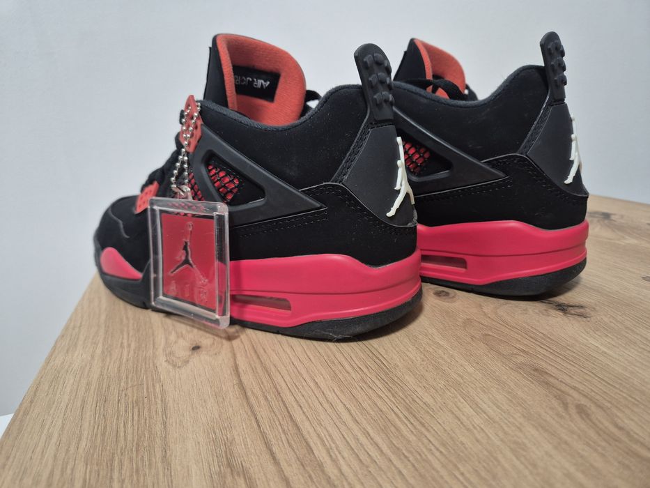 AIR Jordan 4 Retro